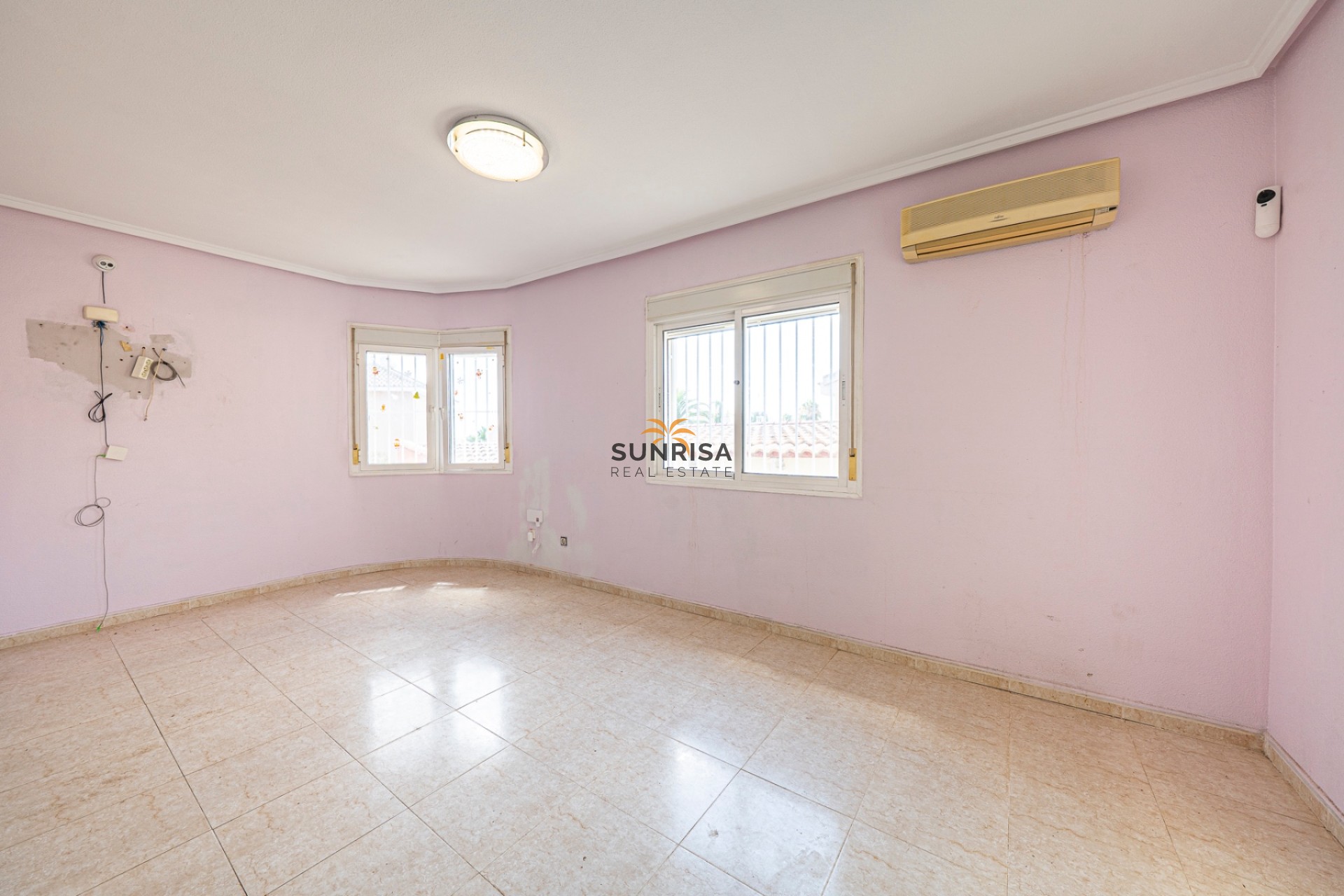 Resale - Villa - Ciudad Quesada - Rojales