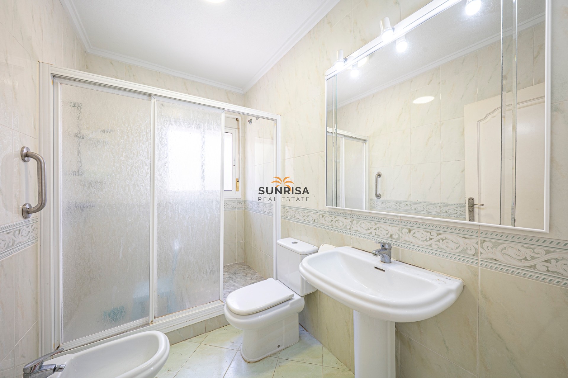 Resale - Villa - Ciudad Quesada - Rojales