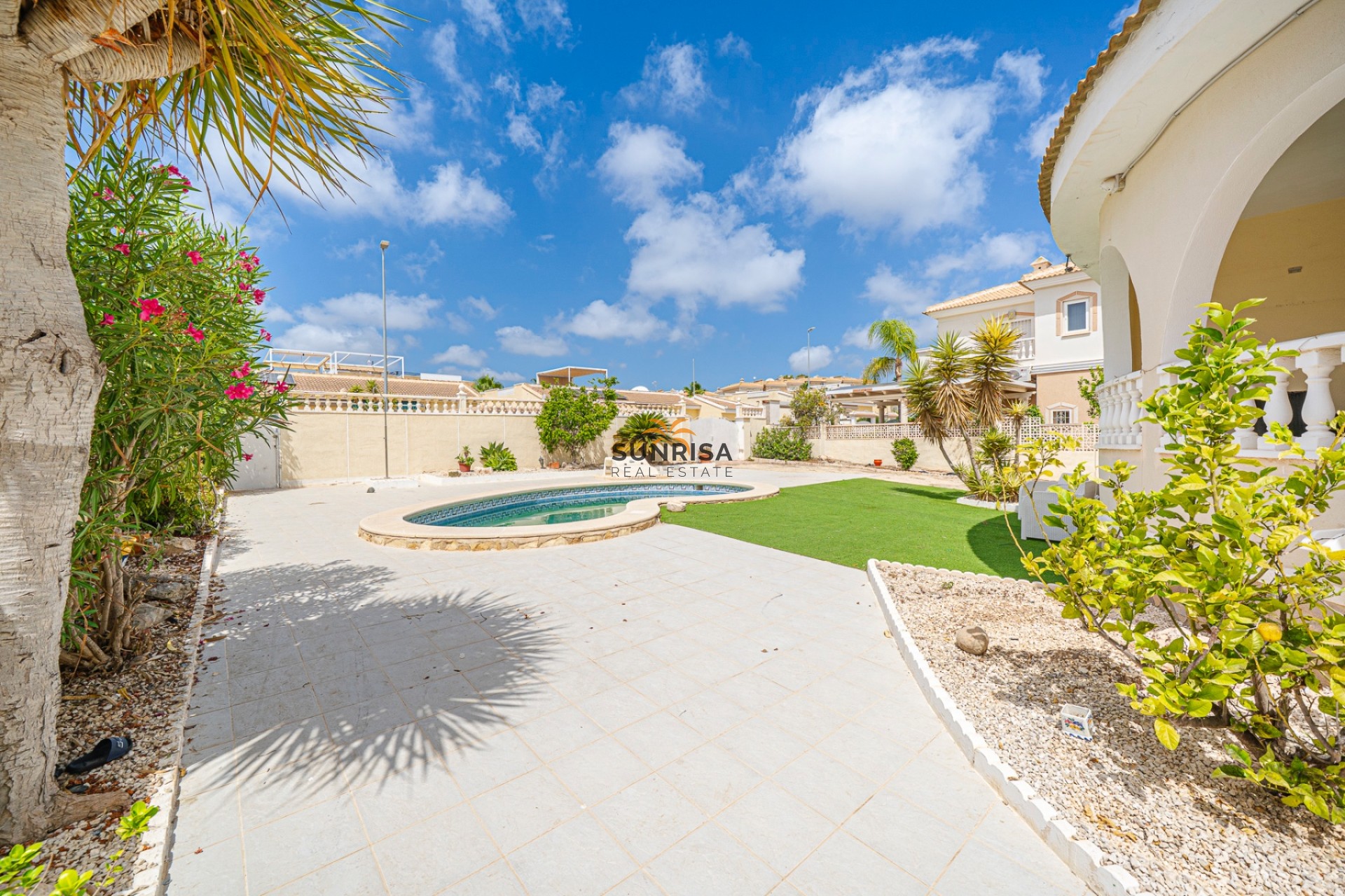 Resale - Villa - Ciudad Quesada - Rojales