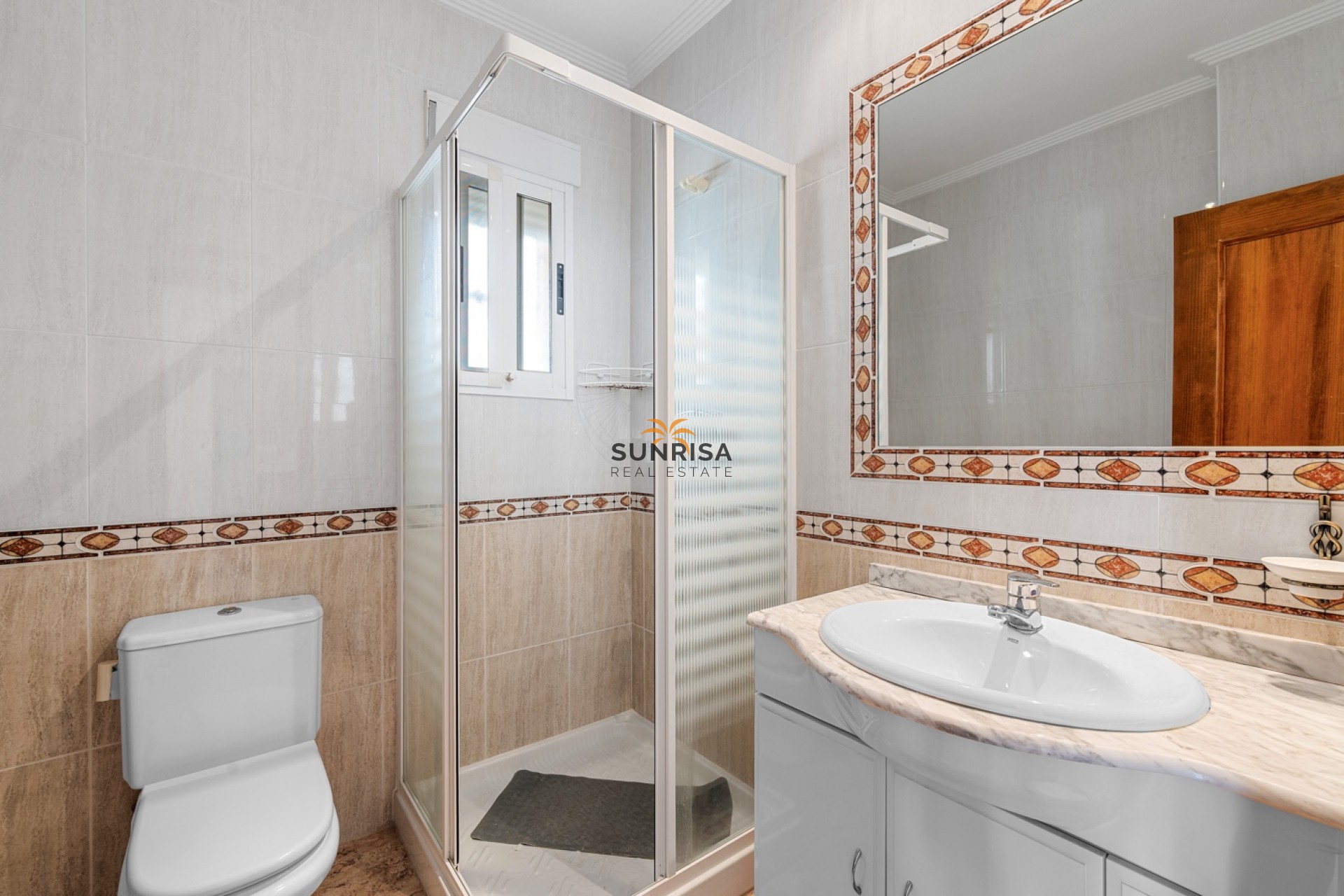 Resale - Villa - Guardamar del Segura