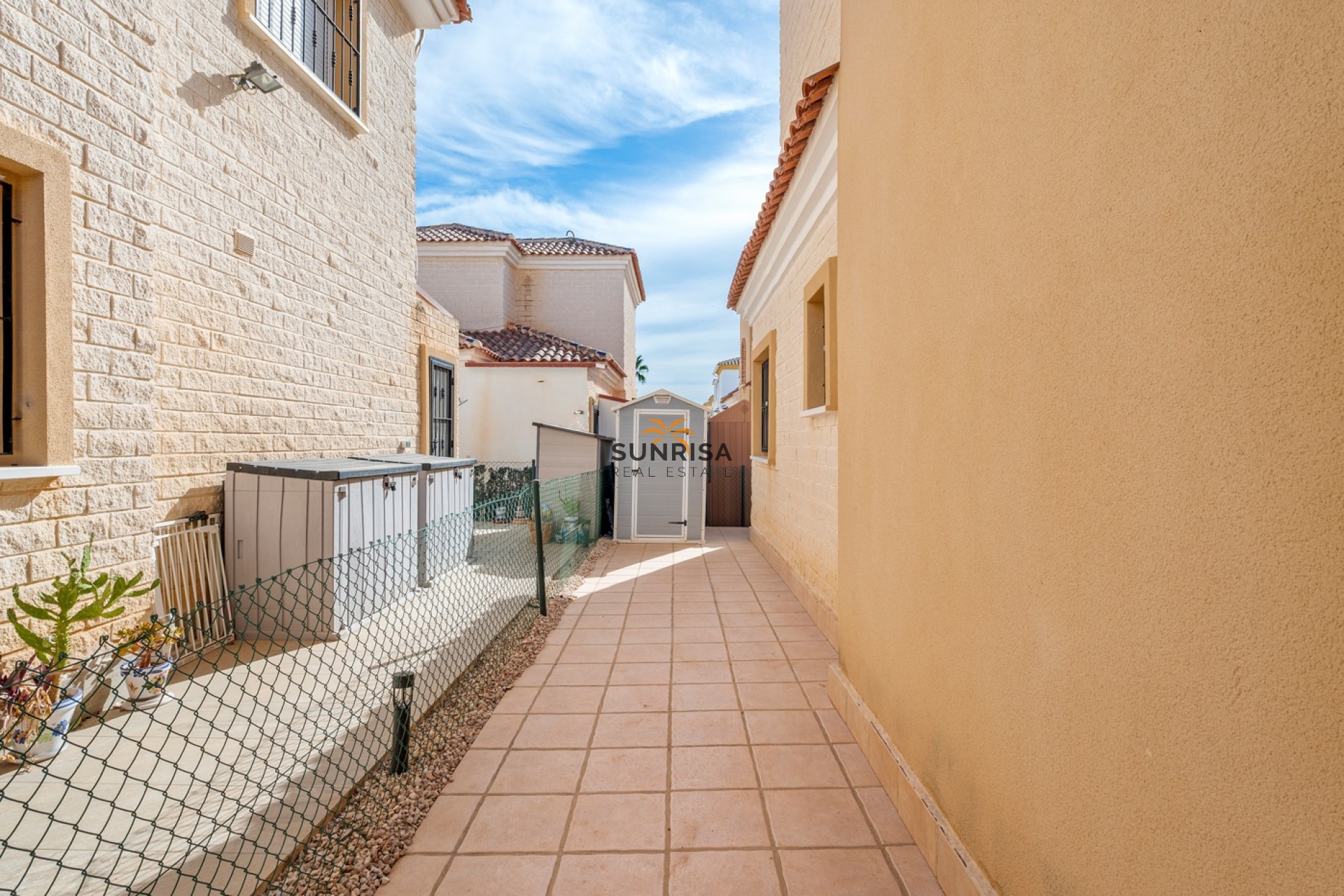 Resale - Villa - Guardamar del Segura