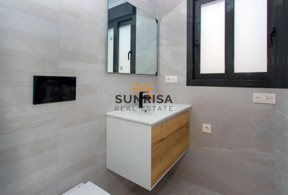 Appartement · Herverkoop - Torrevieja · Paseo maritimo · Alicante · Spanje