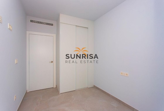 Appartement · Herverkoop - Torrevieja · Paseo maritimo · Alicante · Spanje