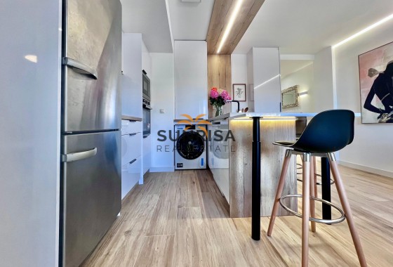 Appartement · Herverkoop - Torrevieja · Punta Prima · Alicante · Spanje