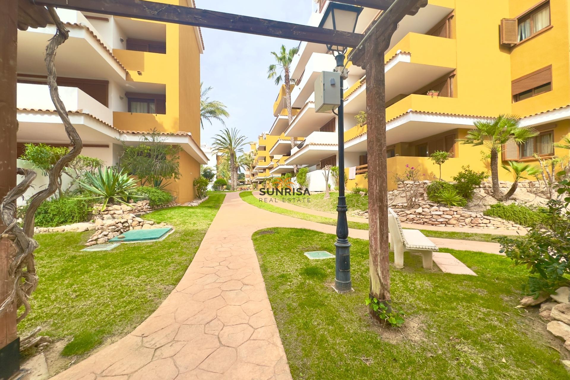 Resale - Apartment - Torrevieja