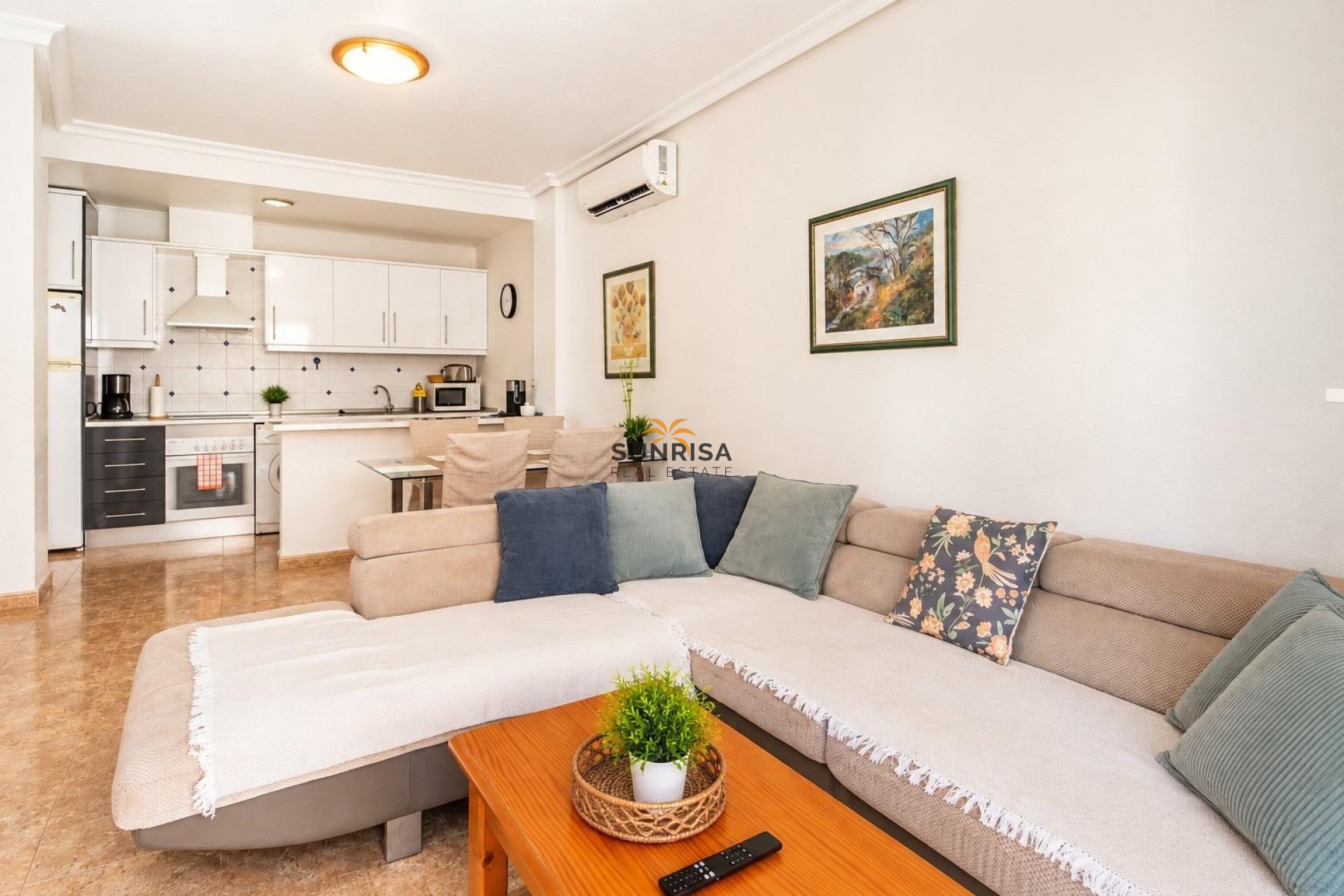 Resale - Apartment - Orihuela Costa