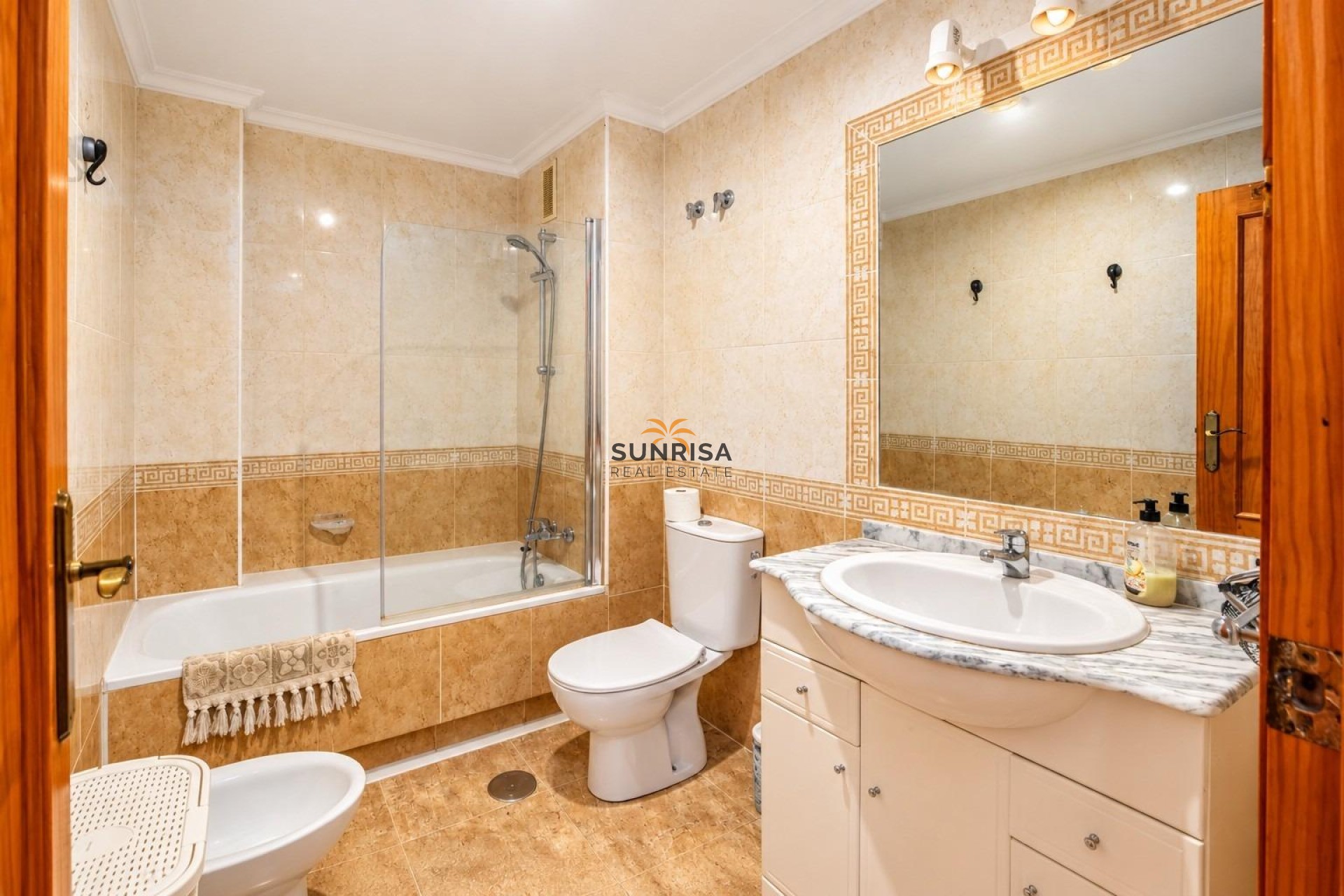 Resale - Apartment - Orihuela Costa
