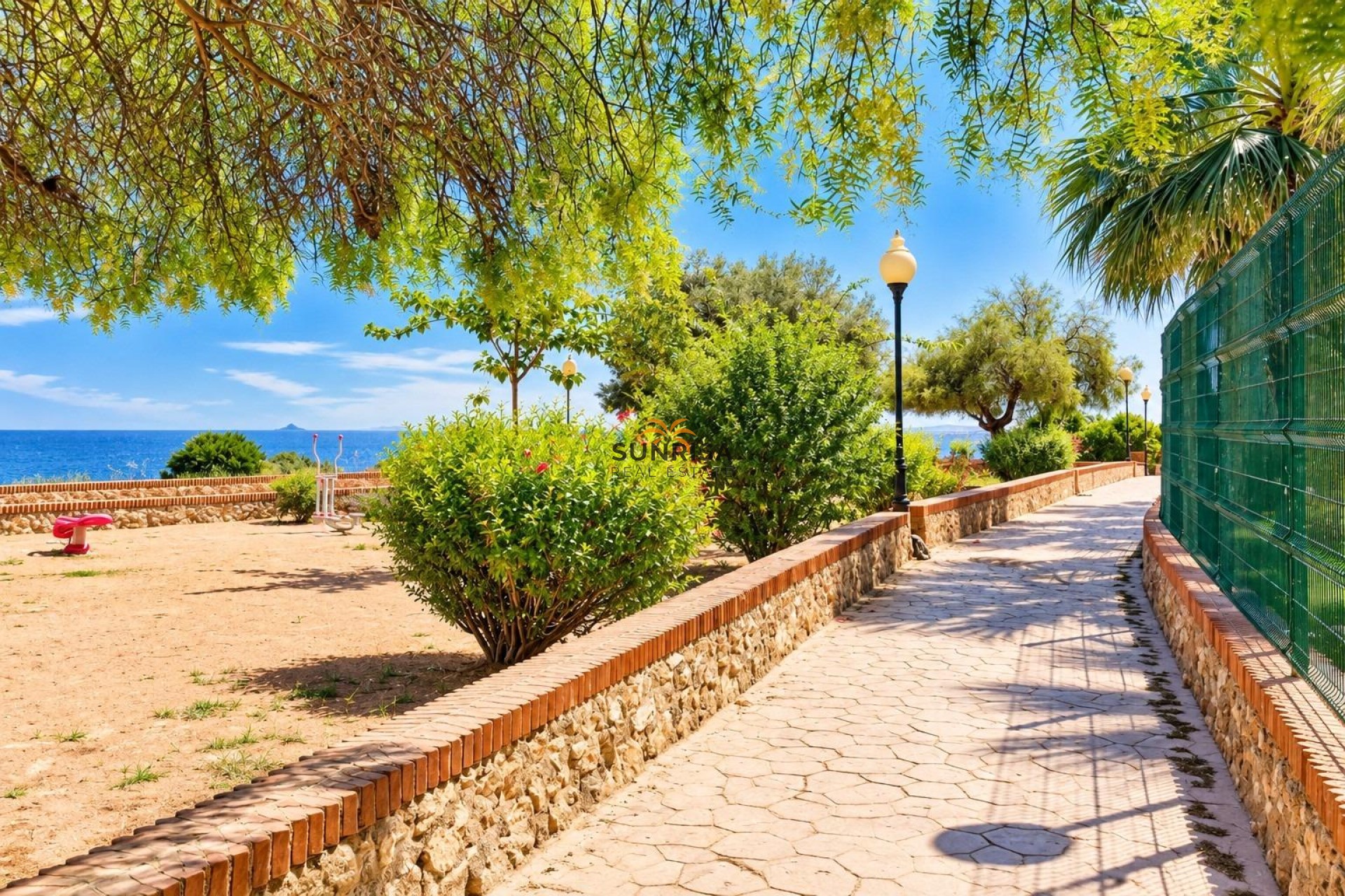 Resale - Apartment - Orihuela Costa