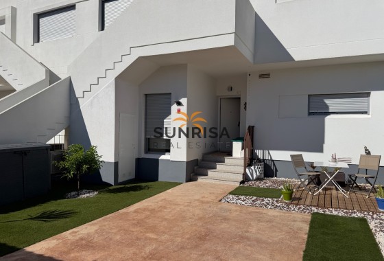 Apartment · Resale - Orihuela · Entre Naranjos Vistabella · Alicante · Spain