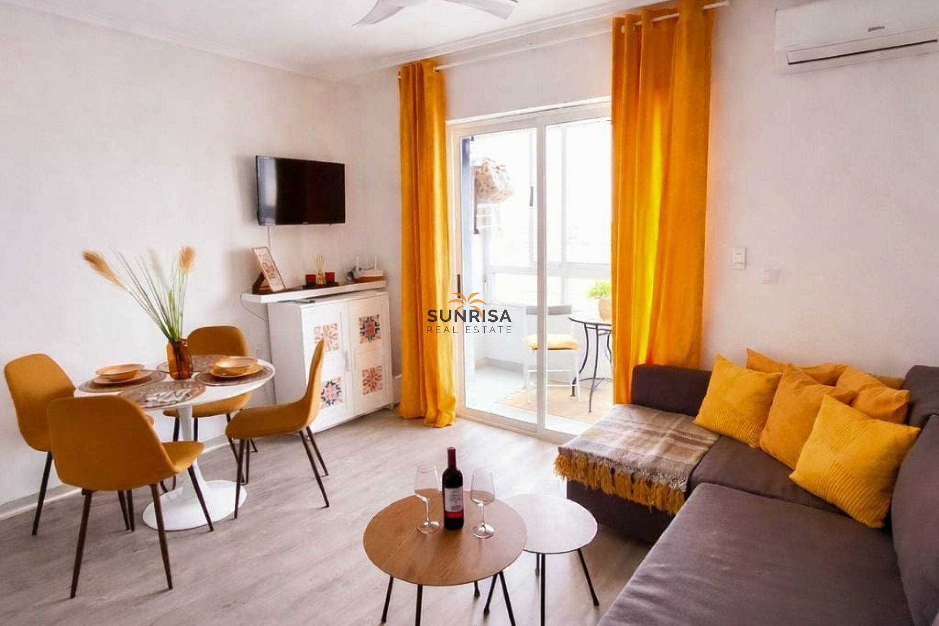 Resale - Apartment - Torrevieja
