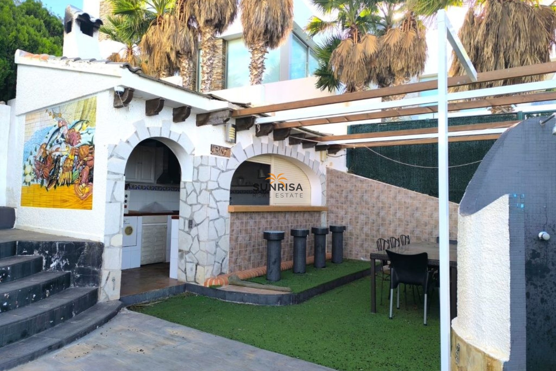 Resale - Villa - Benidorm