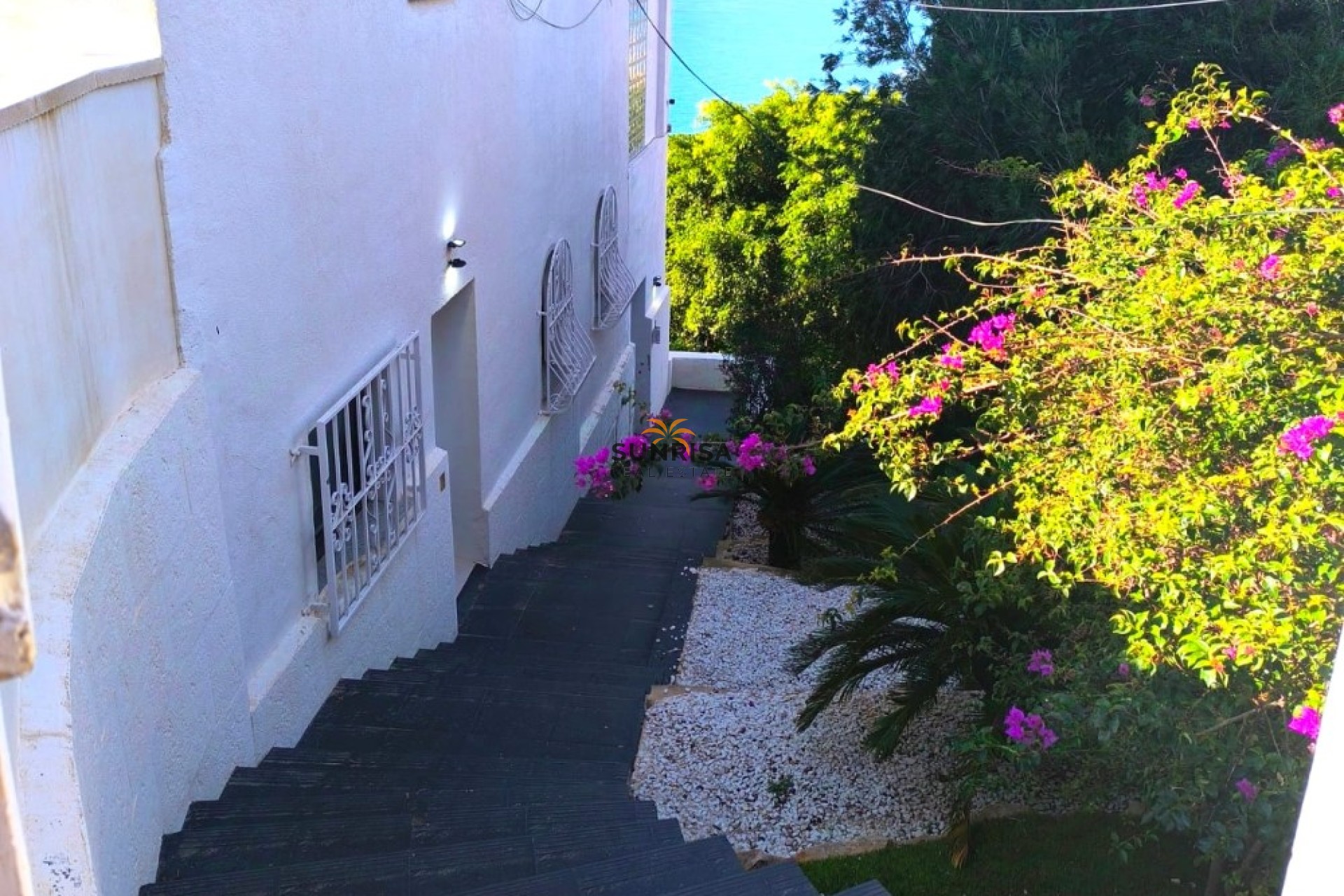 Resale - Villa - Benidorm