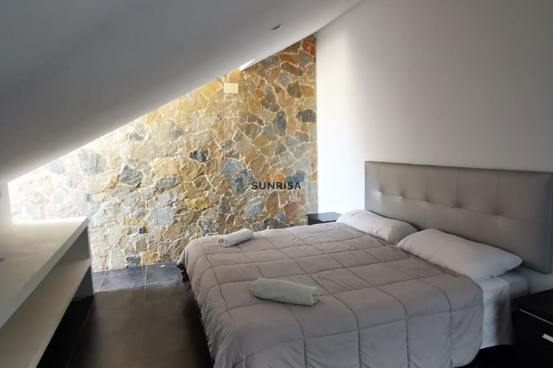 Resale - Villa - Benidorm