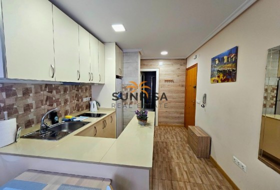 Apartment · Resale - Torrevieja · Playa de los Locos · Alicante · Spain