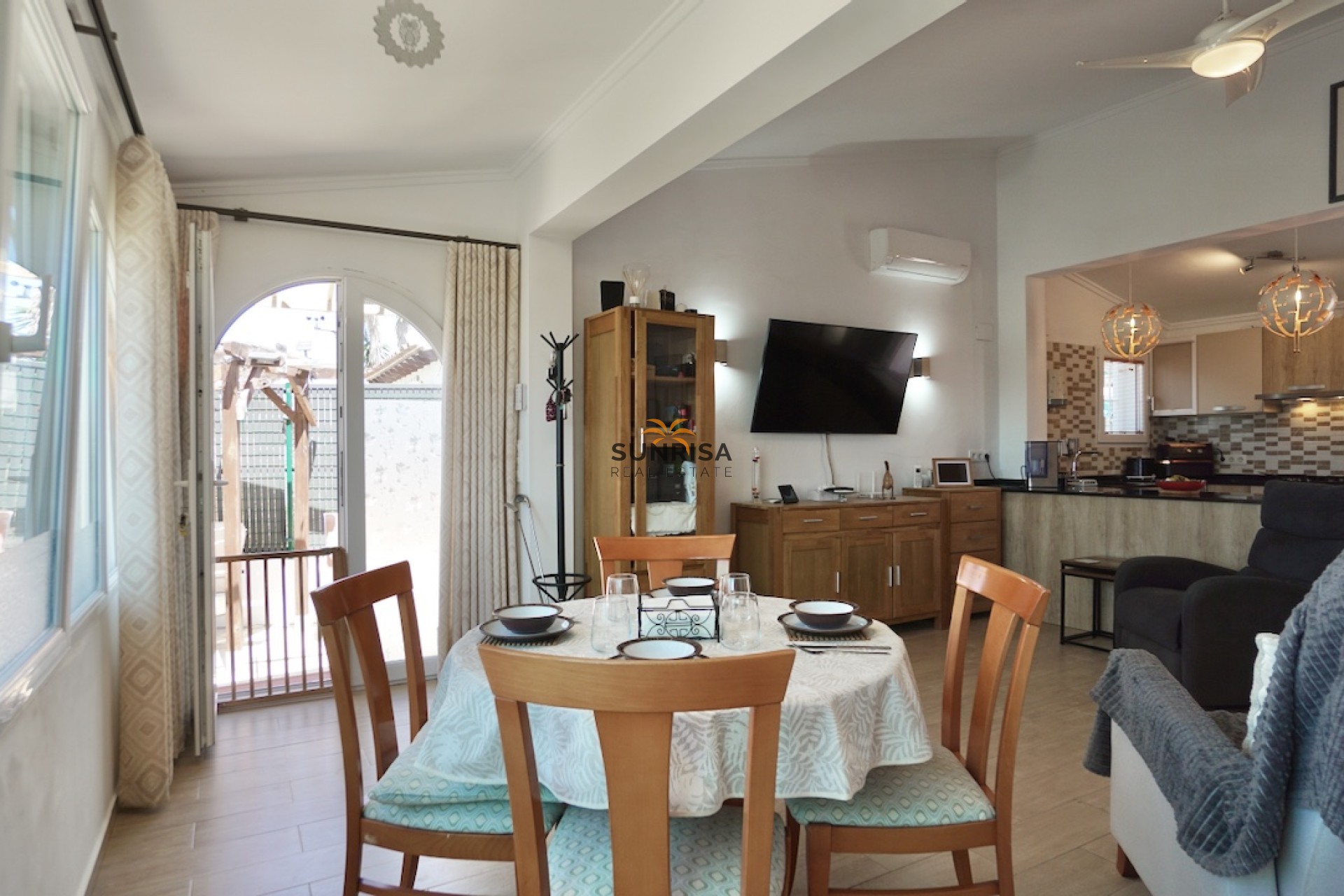 Resale - Villa - Moraira