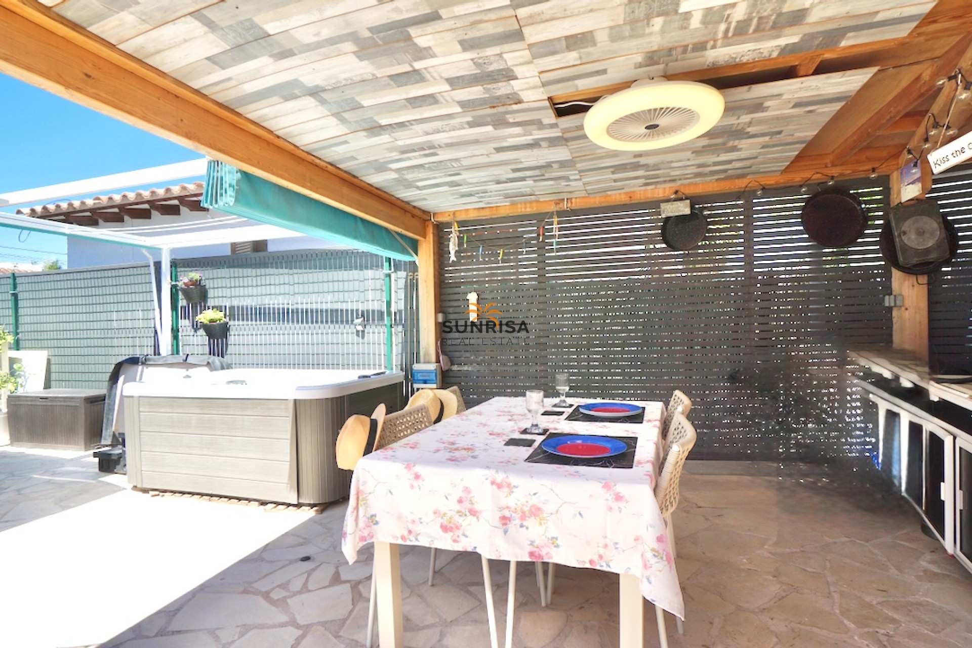 Resale - Villa - Moraira