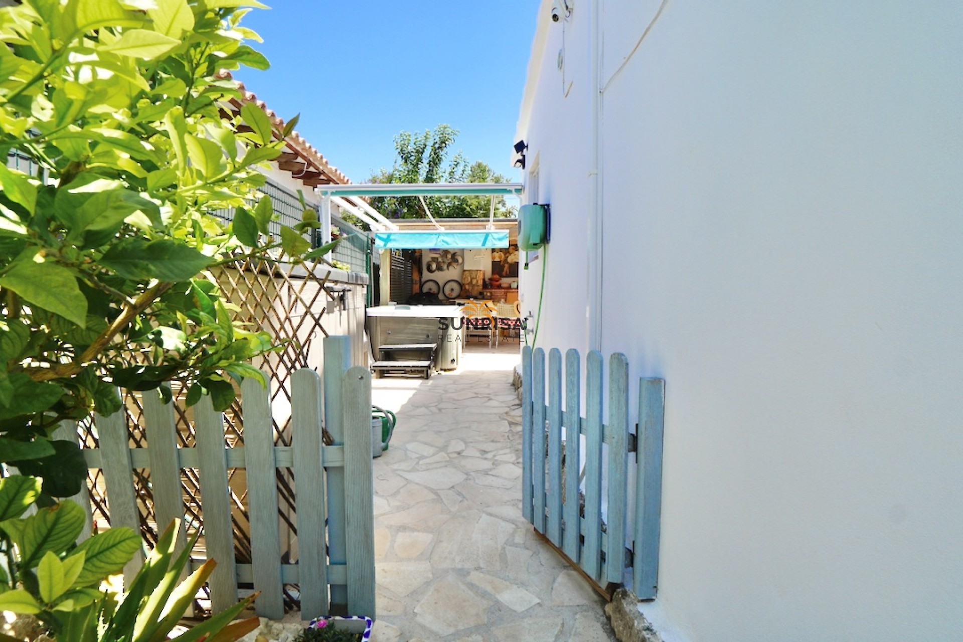 Resale - Villa - Moraira