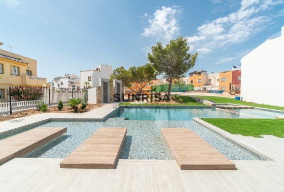Bungalow · Obra nueva - Torrevieja · Alicante · España