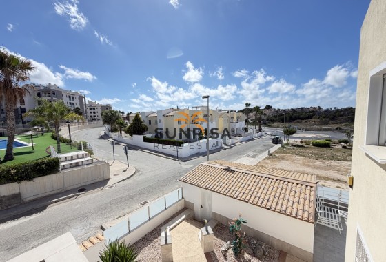 Apartment · Resale - Villamartin · Alicante · Spain