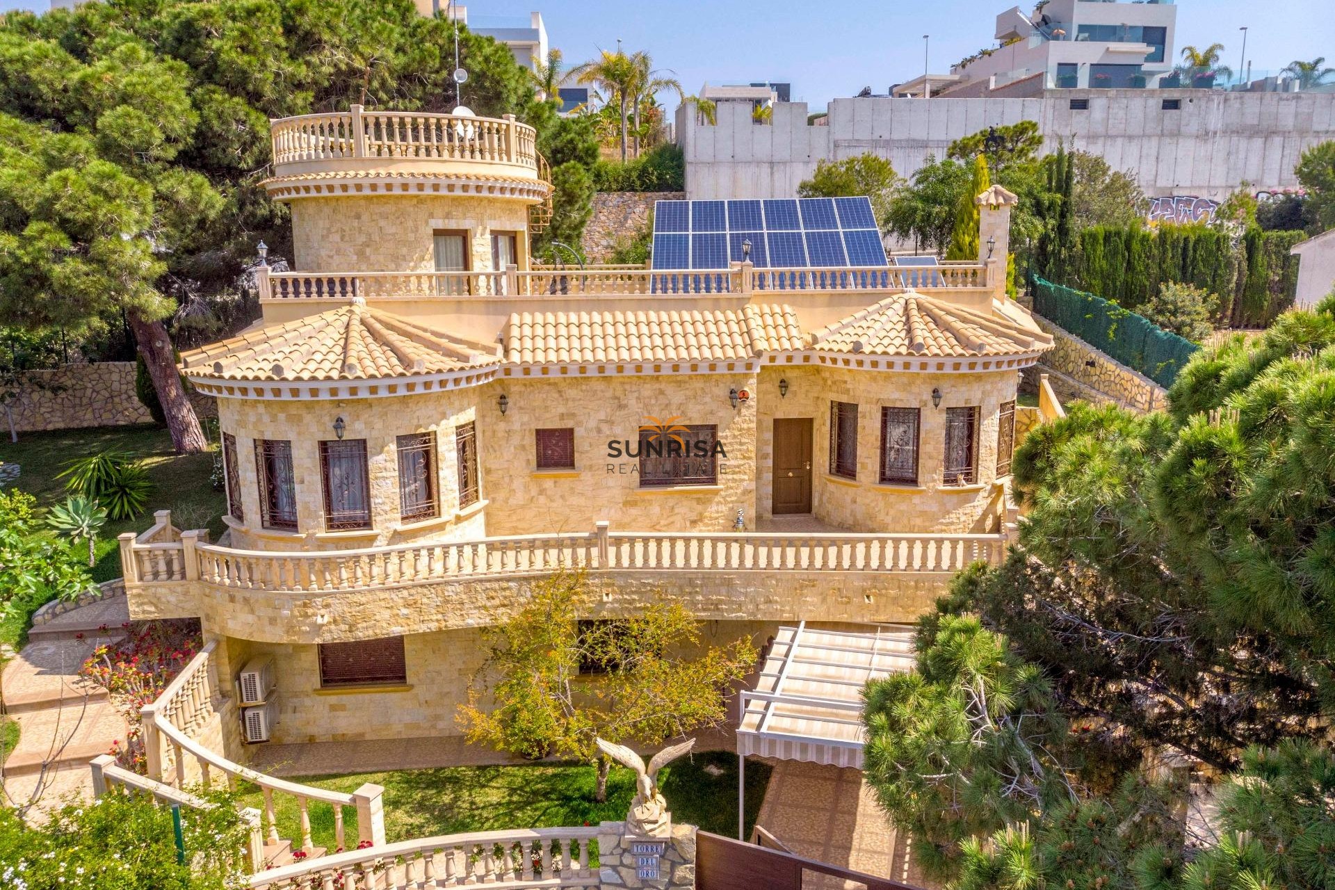 Resale - Villa - Orihuela Costa