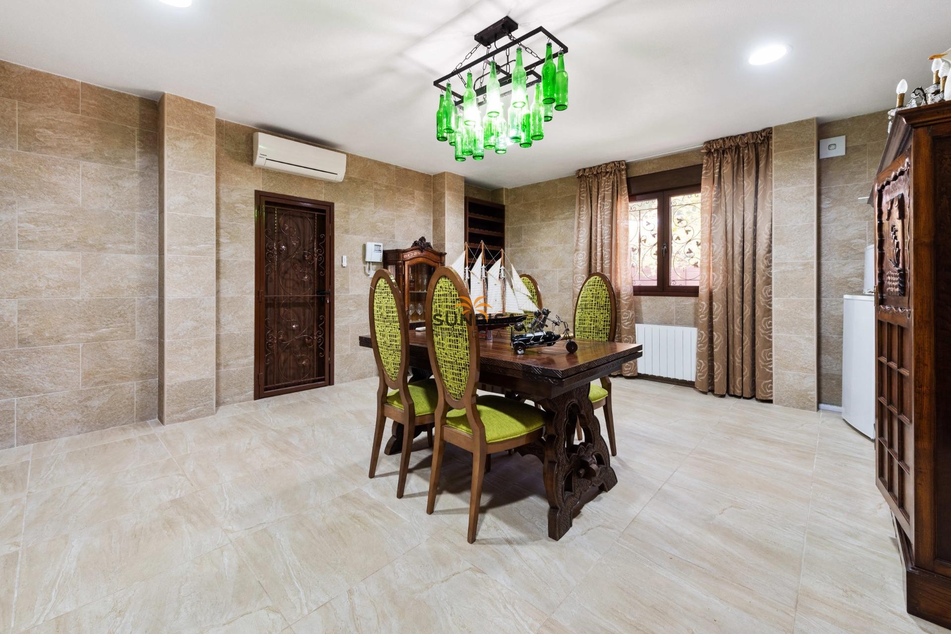 Resale - Villa - Orihuela Costa