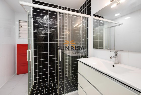 Appartement · Herverkoop - Torrevieja · Acequion · Alicante · Spanje