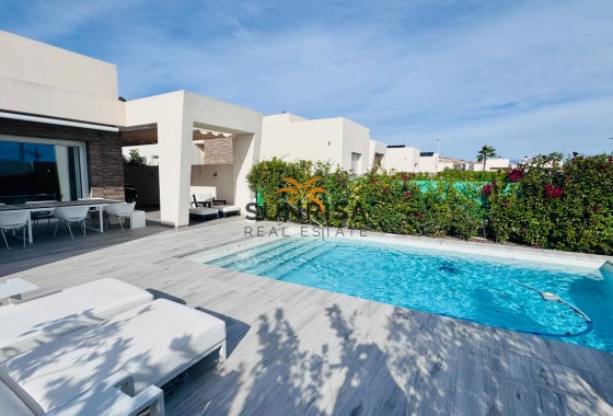 Villa · Resale - Algorfa · Alicante · Spain