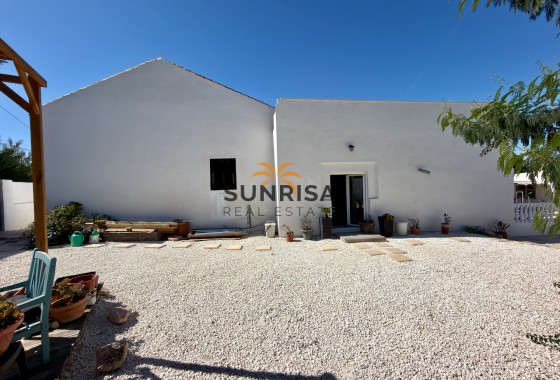 Finca · Herverkoop - Dolores · Alicante · Spanje