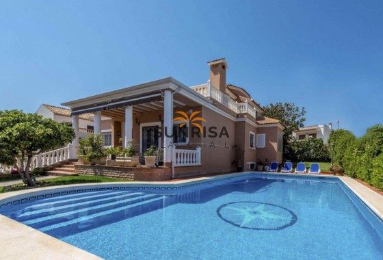 Villa · Revente - Torrevieja · La Mata · Alicante · Espagne