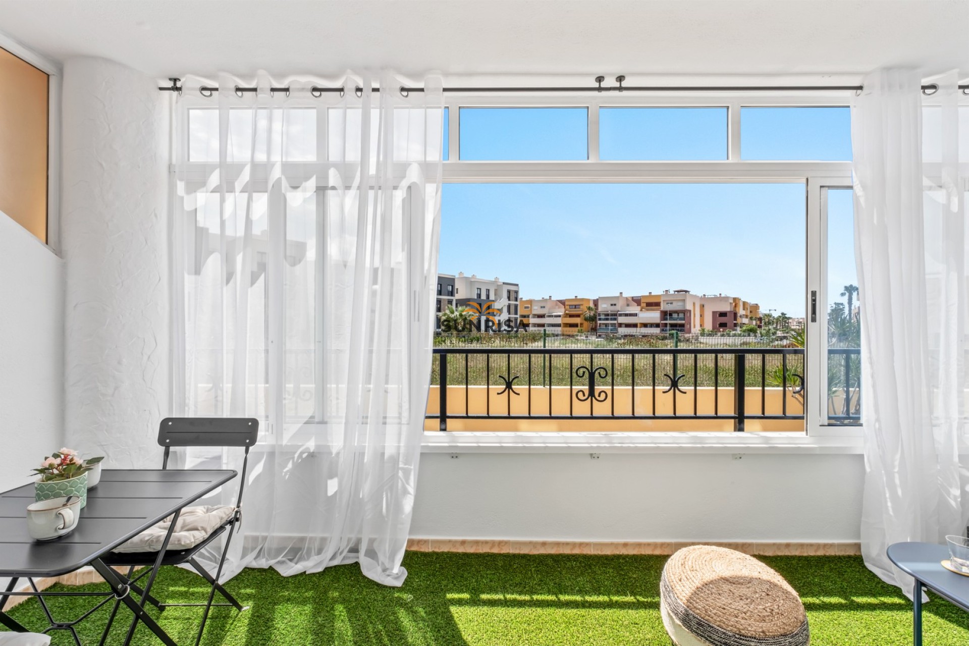 Resale - Apartment - Orihuela Costa