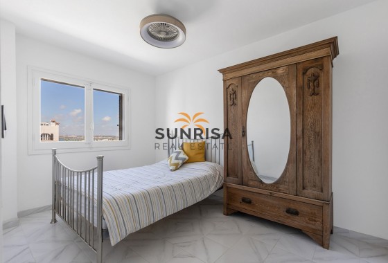 Apartment · Resale - La Mata · Alicante · Spain
