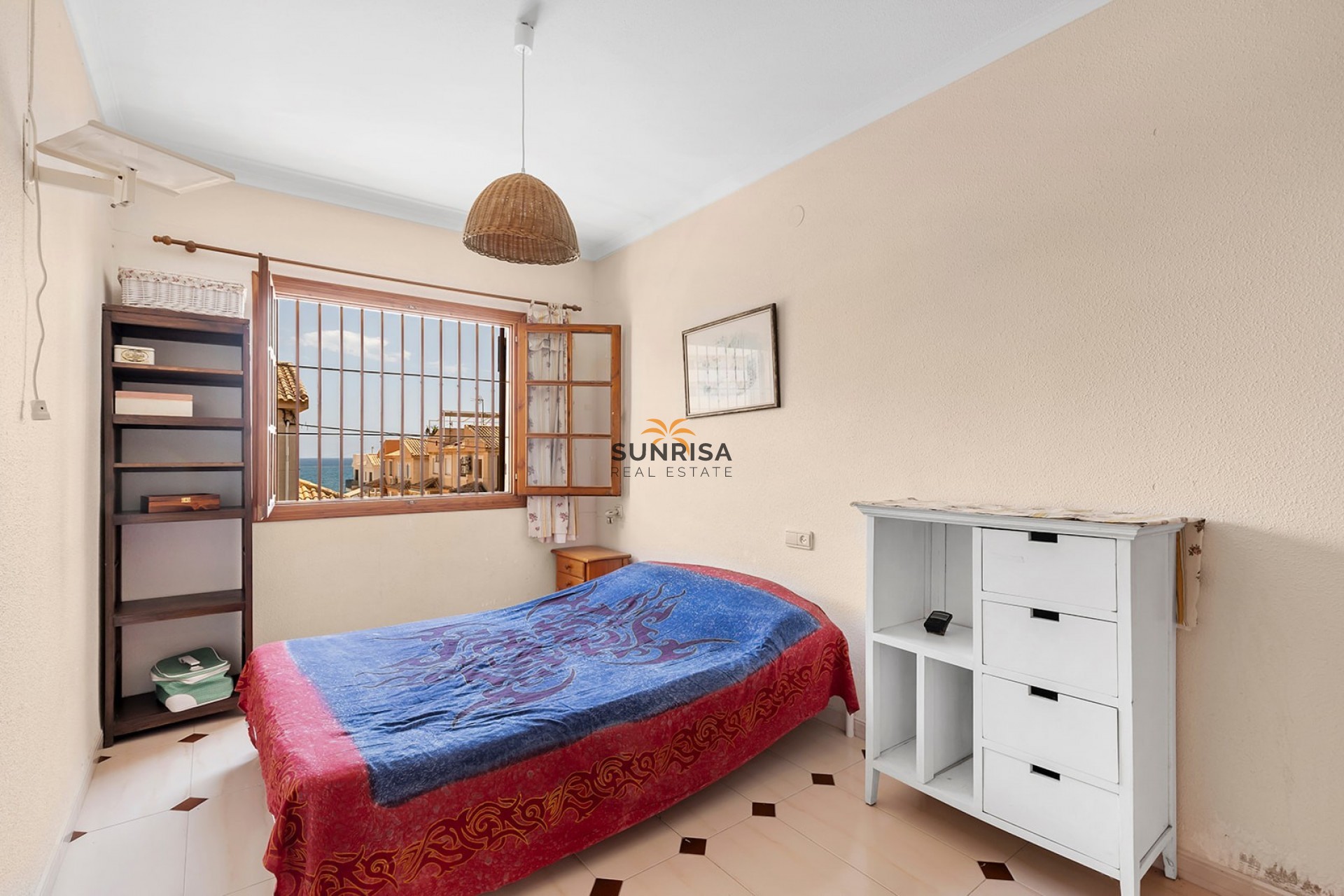 Resale - Townhouse - La Mata