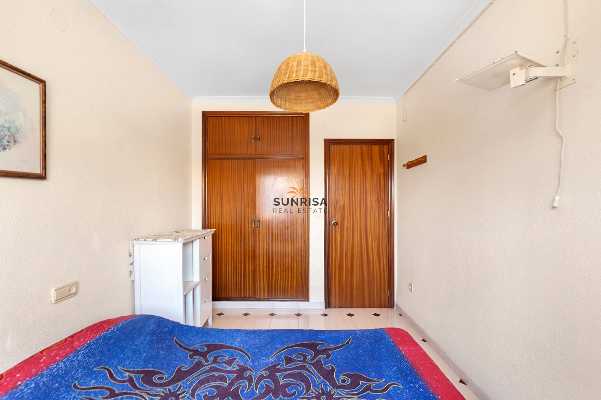 Resale - Townhouse - La Mata