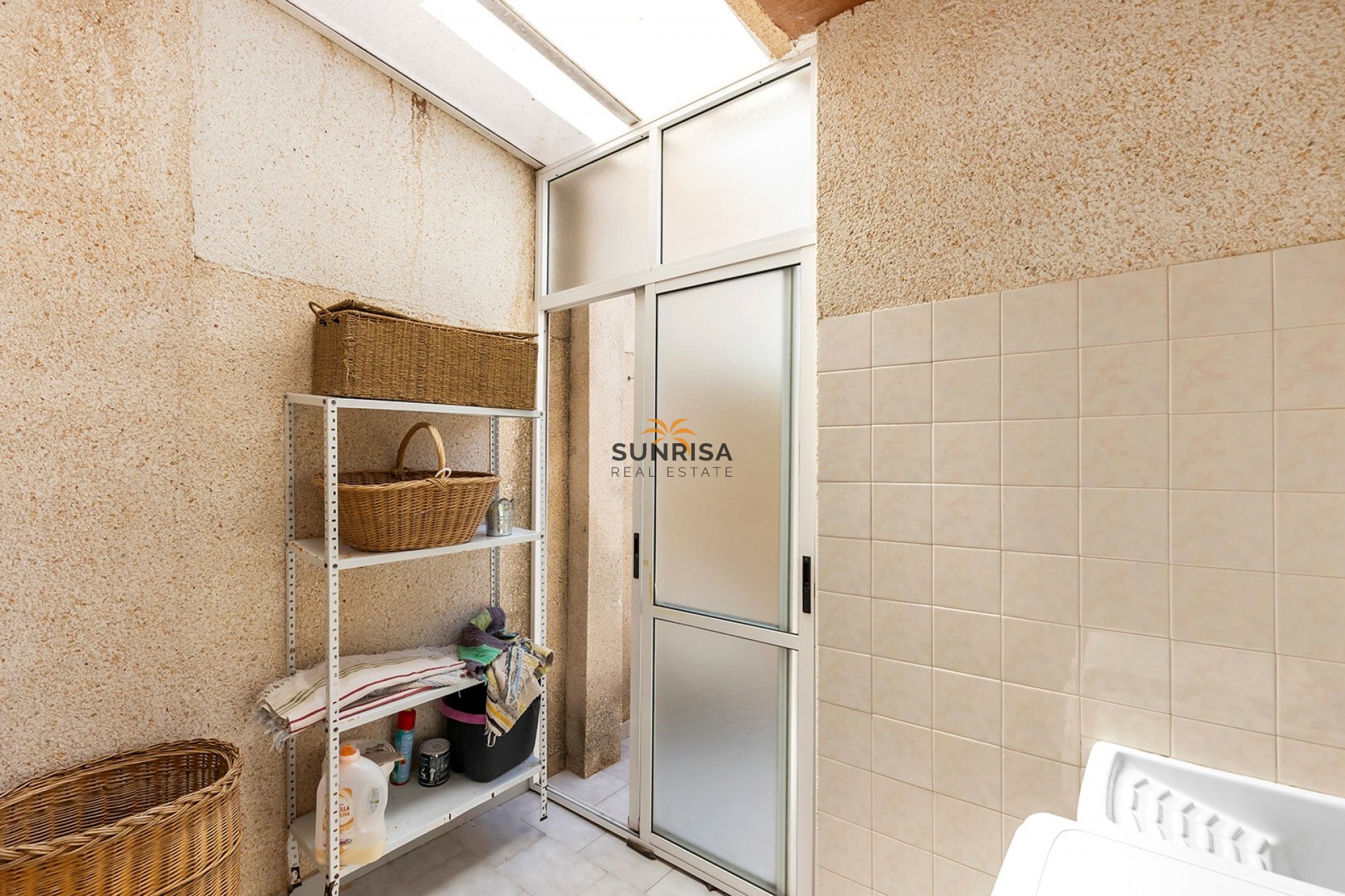Resale - Townhouse - La Mata