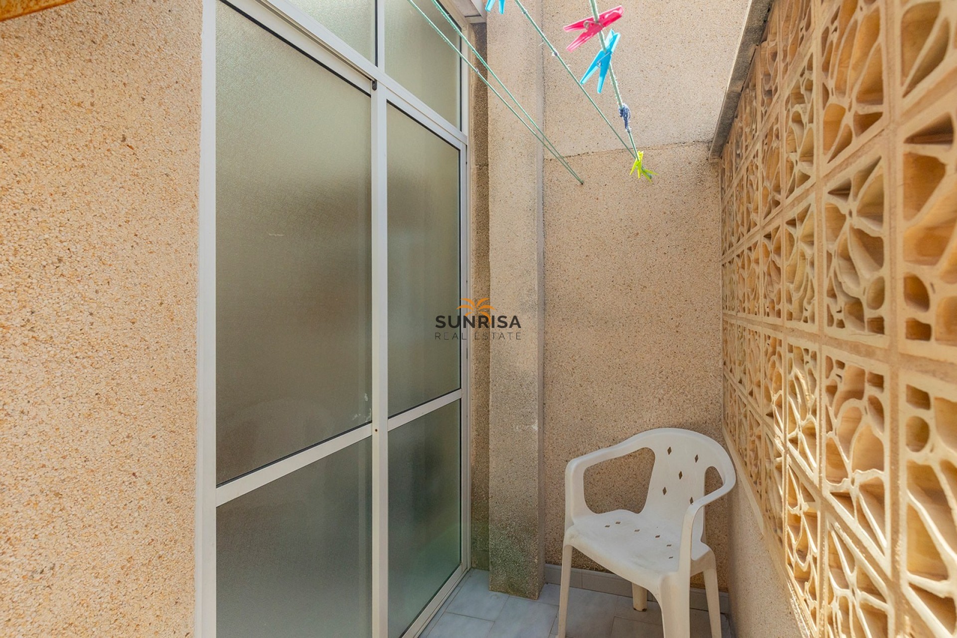 Resale - Townhouse - La Mata
