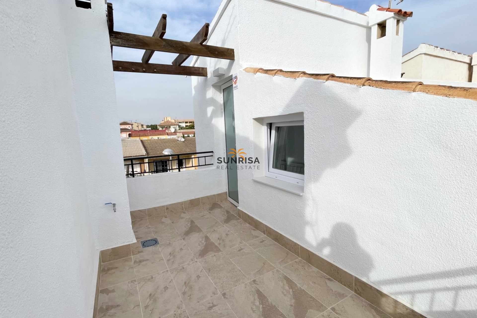 Herverkoop - Herenhuis - Torrevieja