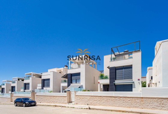 Villa · Revente - Punta Prima · Alicante · Espagne