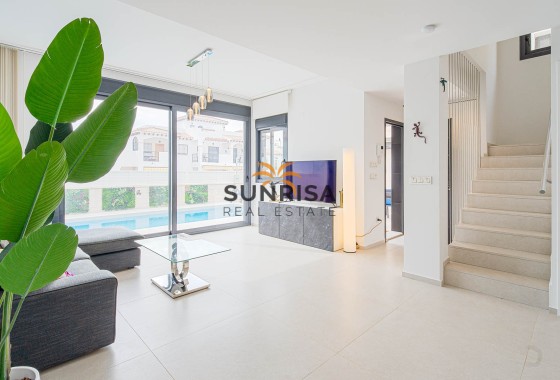 Villa · Revente - Punta Prima · Alicante · Espagne