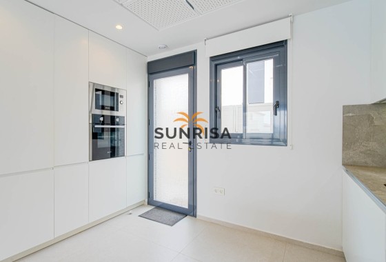 Villa · Revente - Punta Prima · Alicante · Espagne