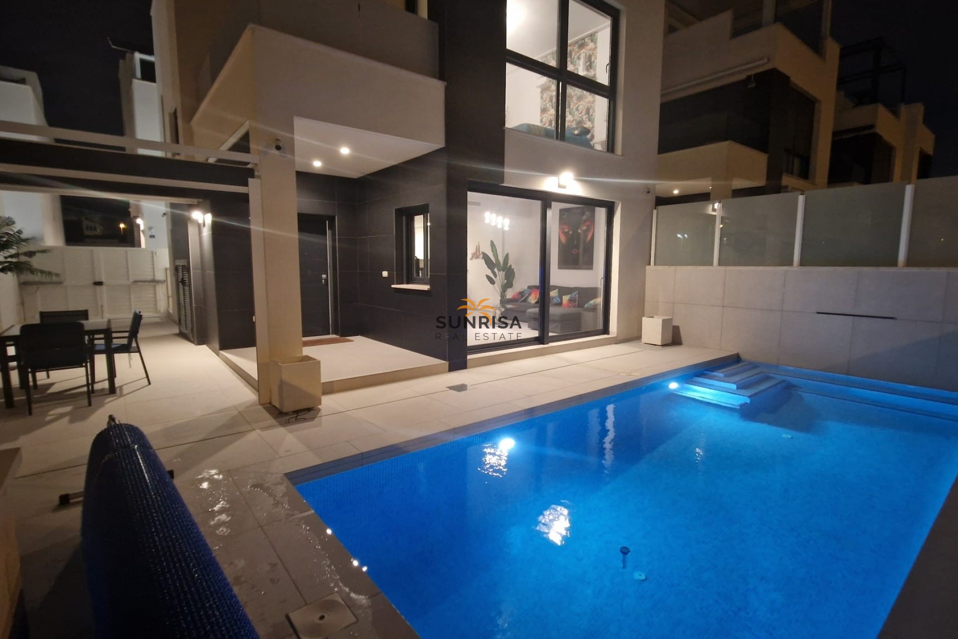 Revente - Villa - Punta Prima