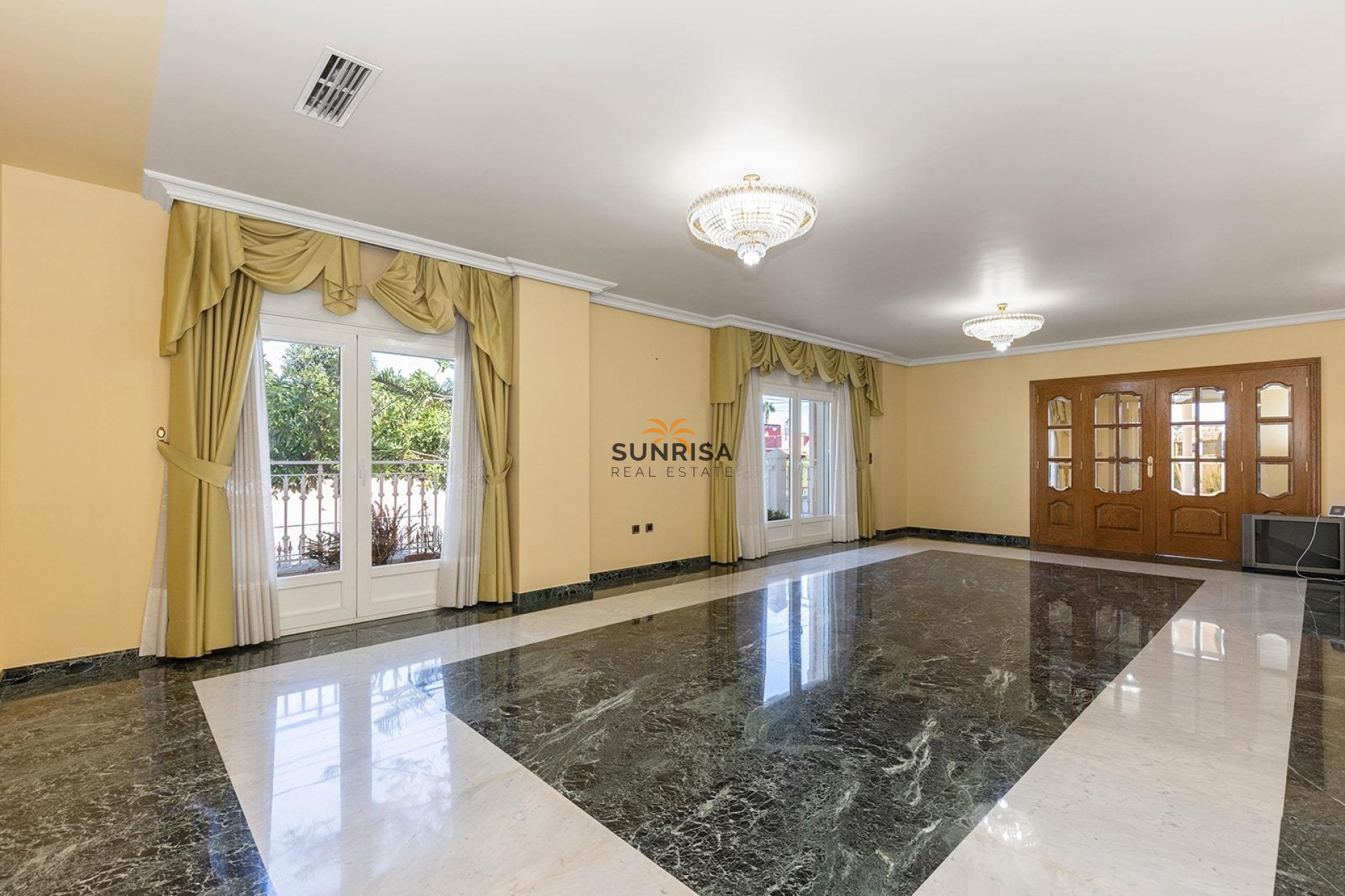 Herverkoop - Villa - Torreta Florida