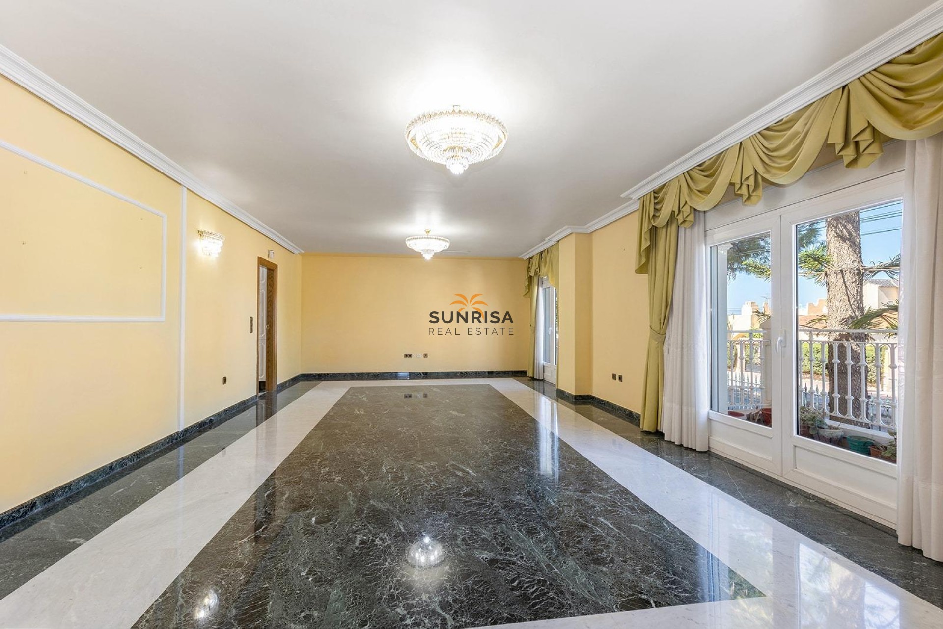 Herverkoop - Villa - Torreta Florida