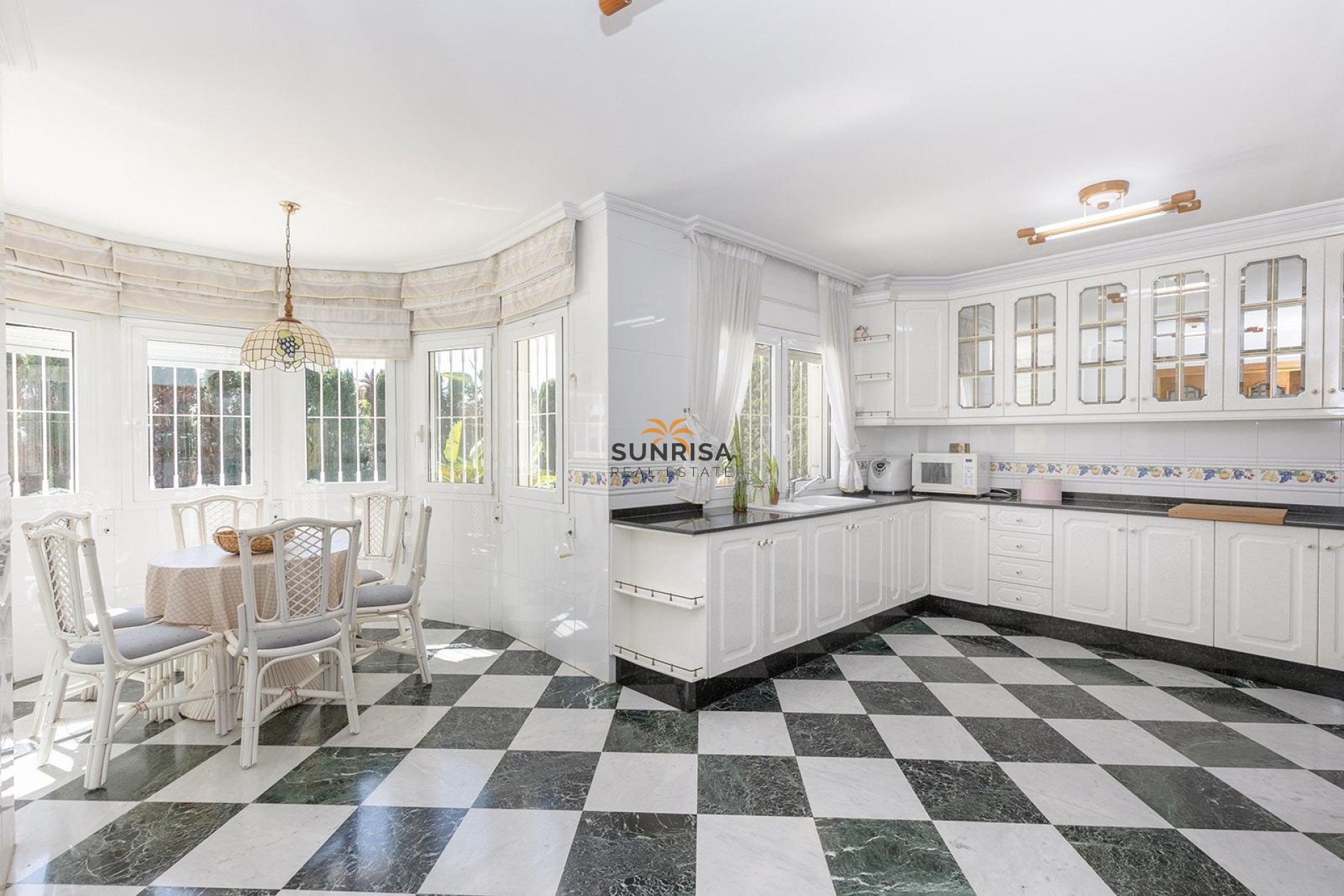 Herverkoop - Villa - Torreta Florida