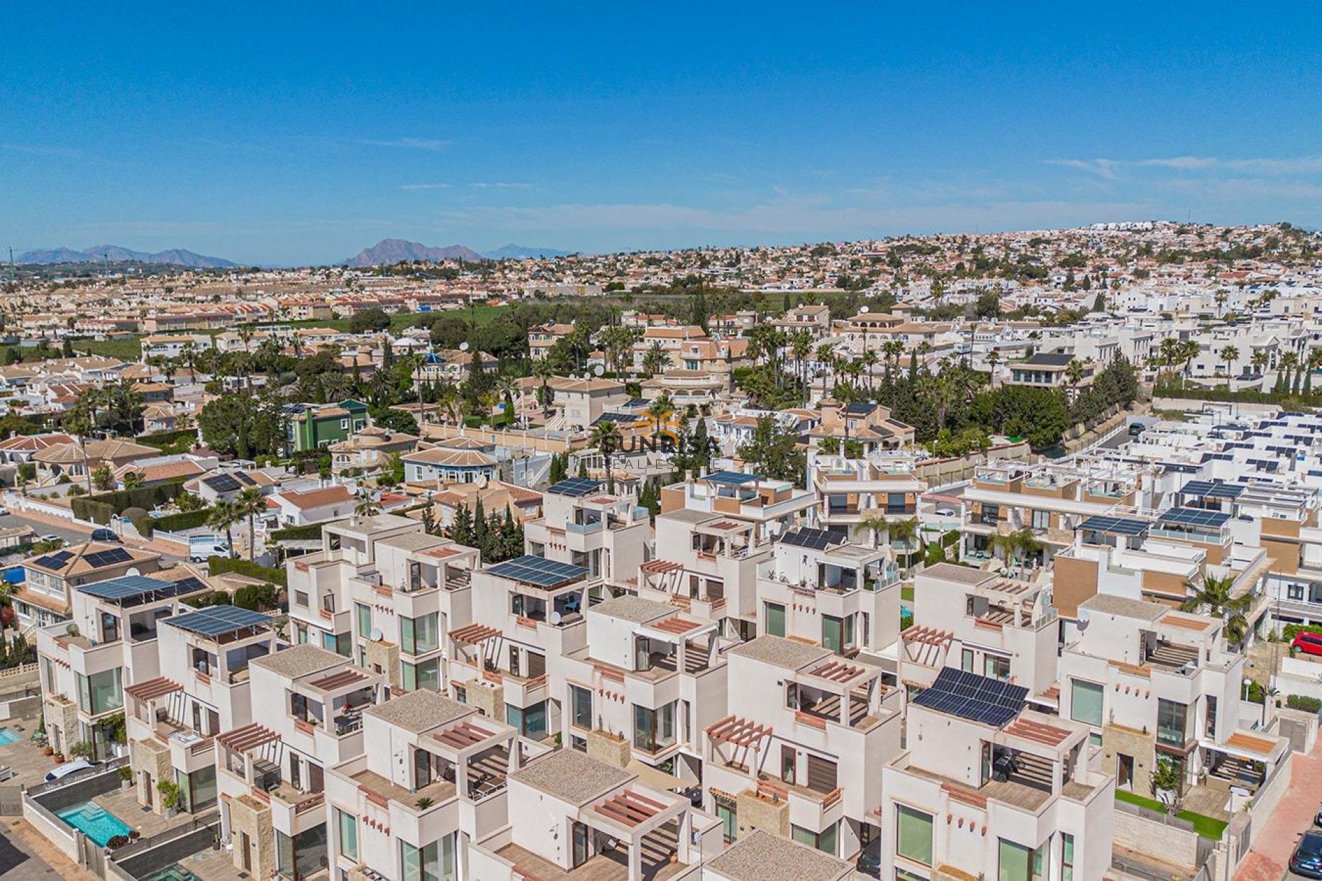 Resale - Villa - Rojales