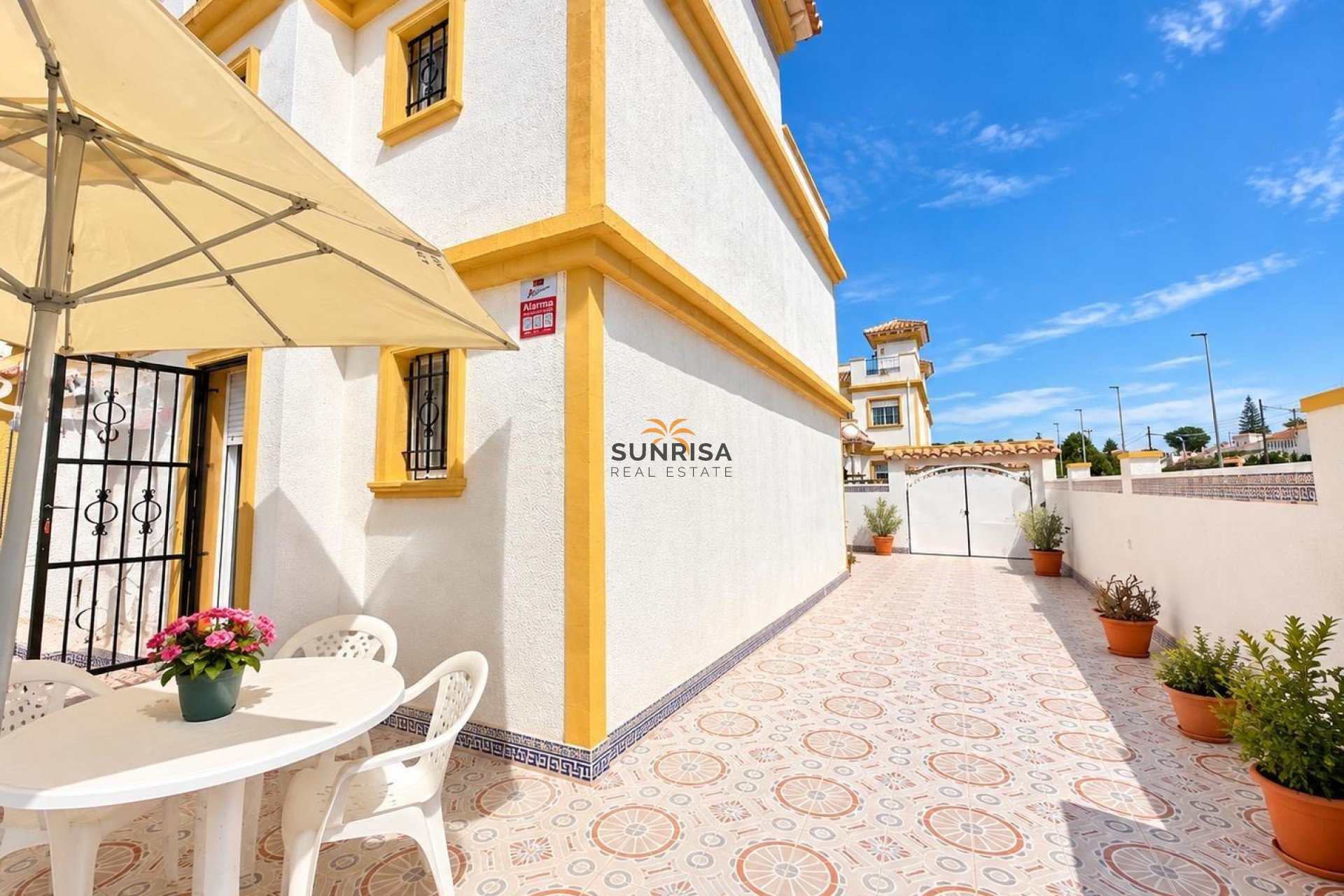 Herverkoop - Herenhuis - Torrevieja
