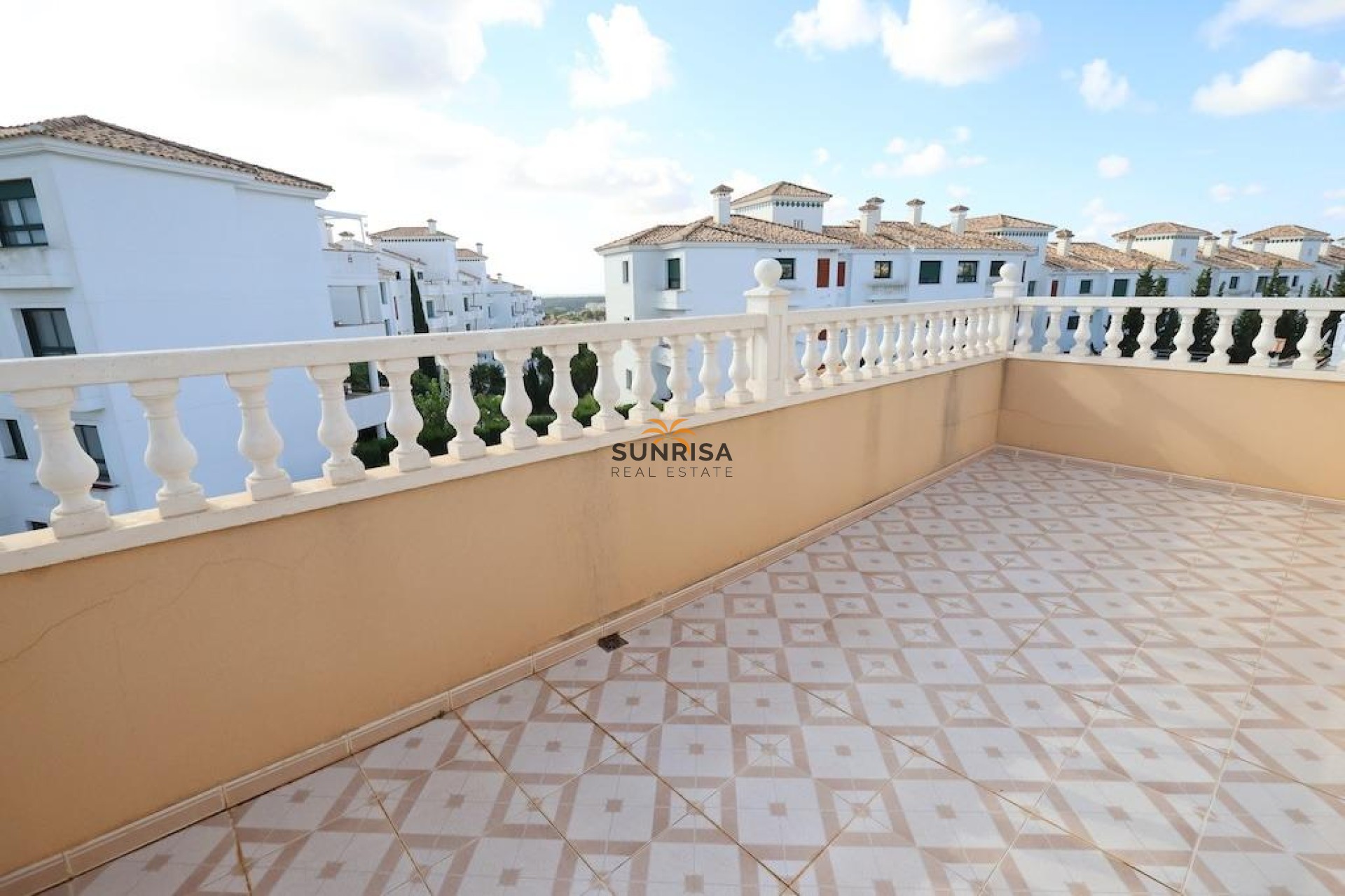 Resale - House - Orihuela Costa