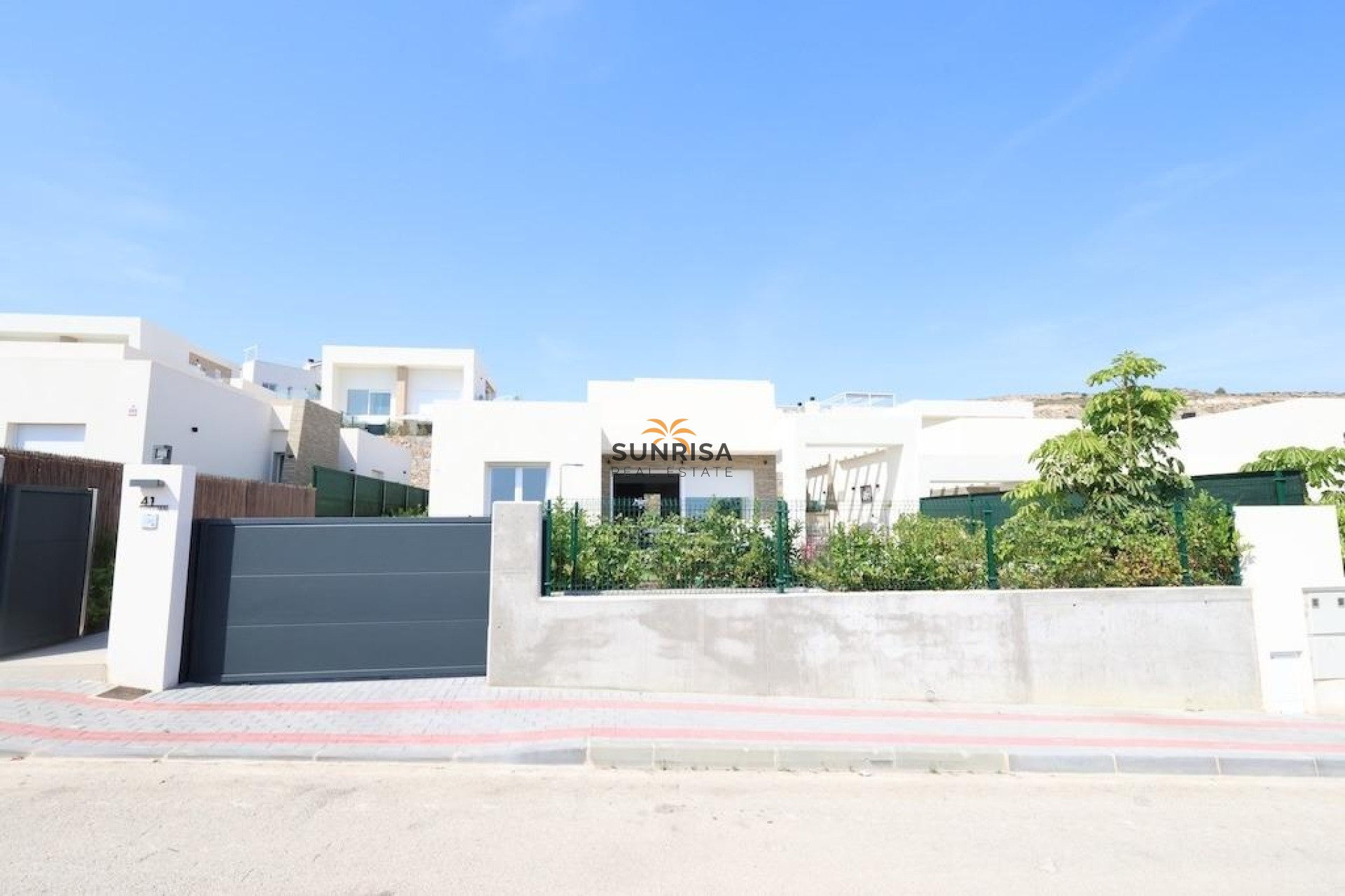 Resale - Villa - Algorfa