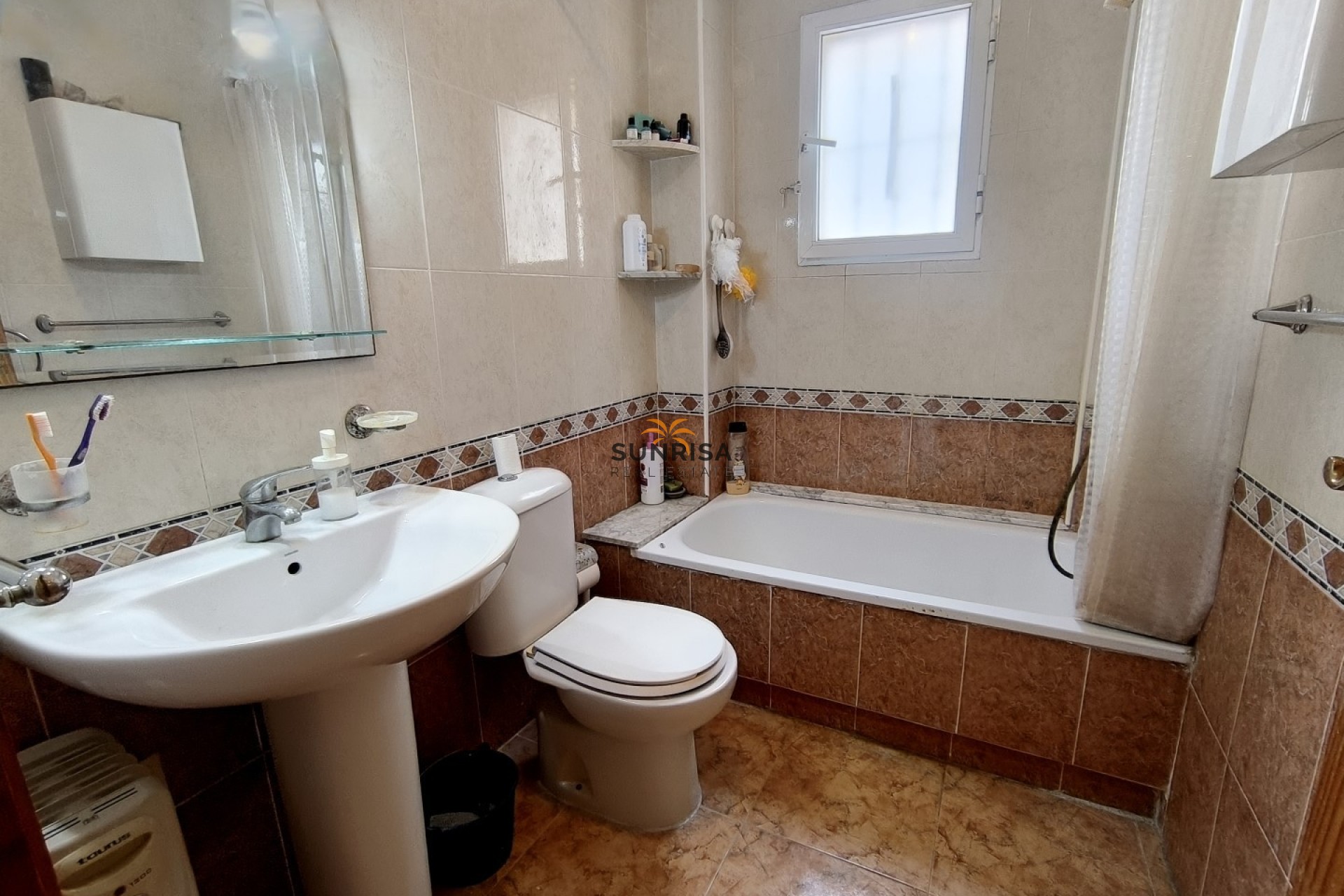 Resale - Townhouse - Algorfa
