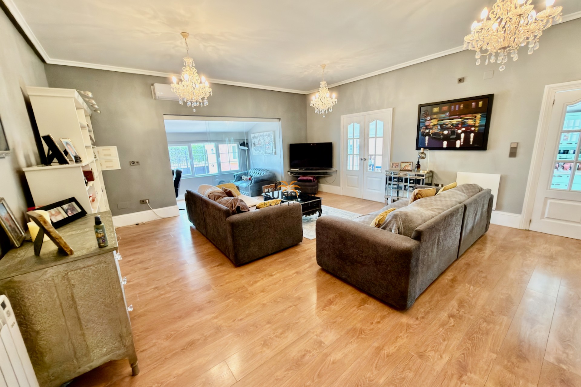 Resale - Villa - Almoradí