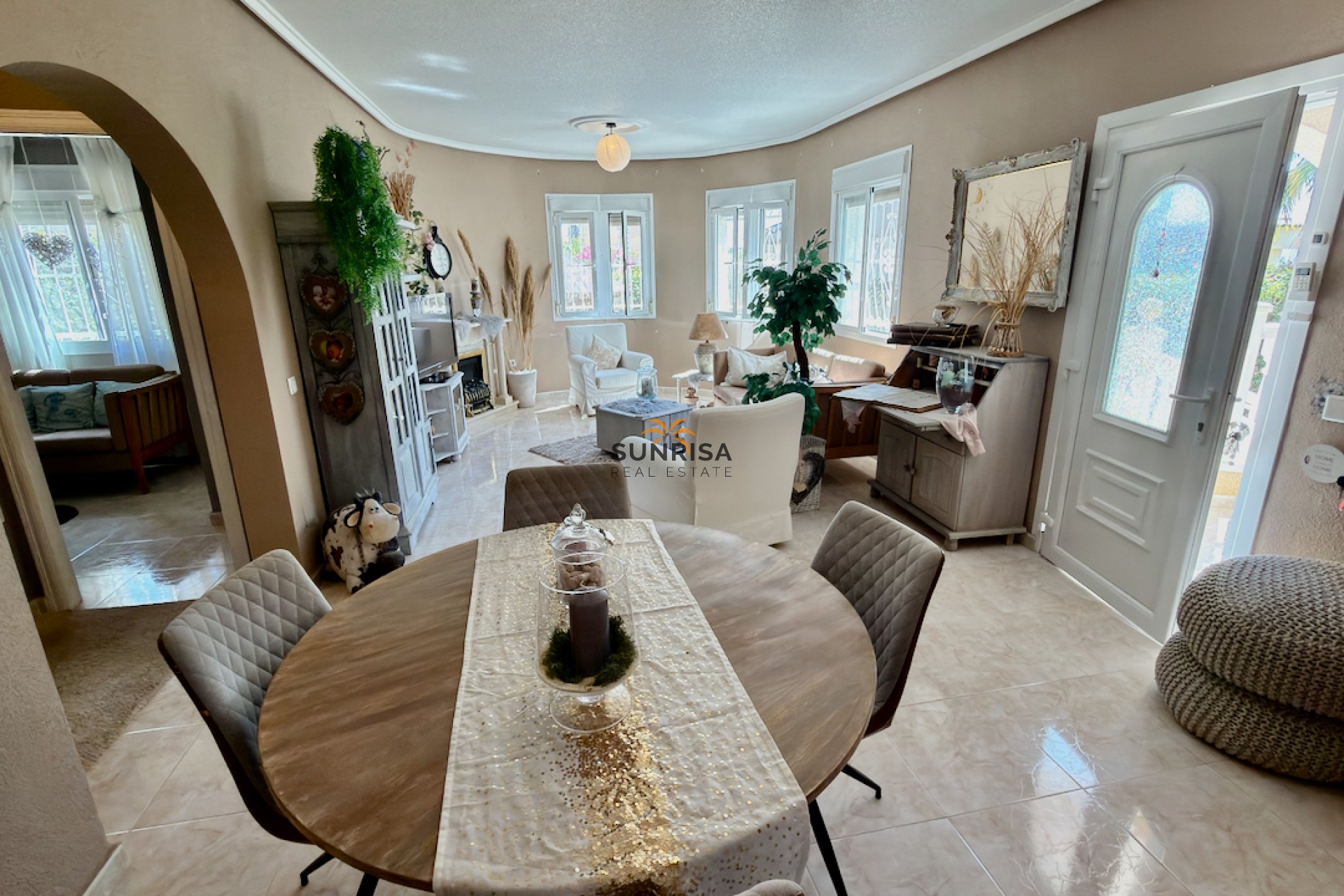 Resale - Villa - Ciudad Quesada